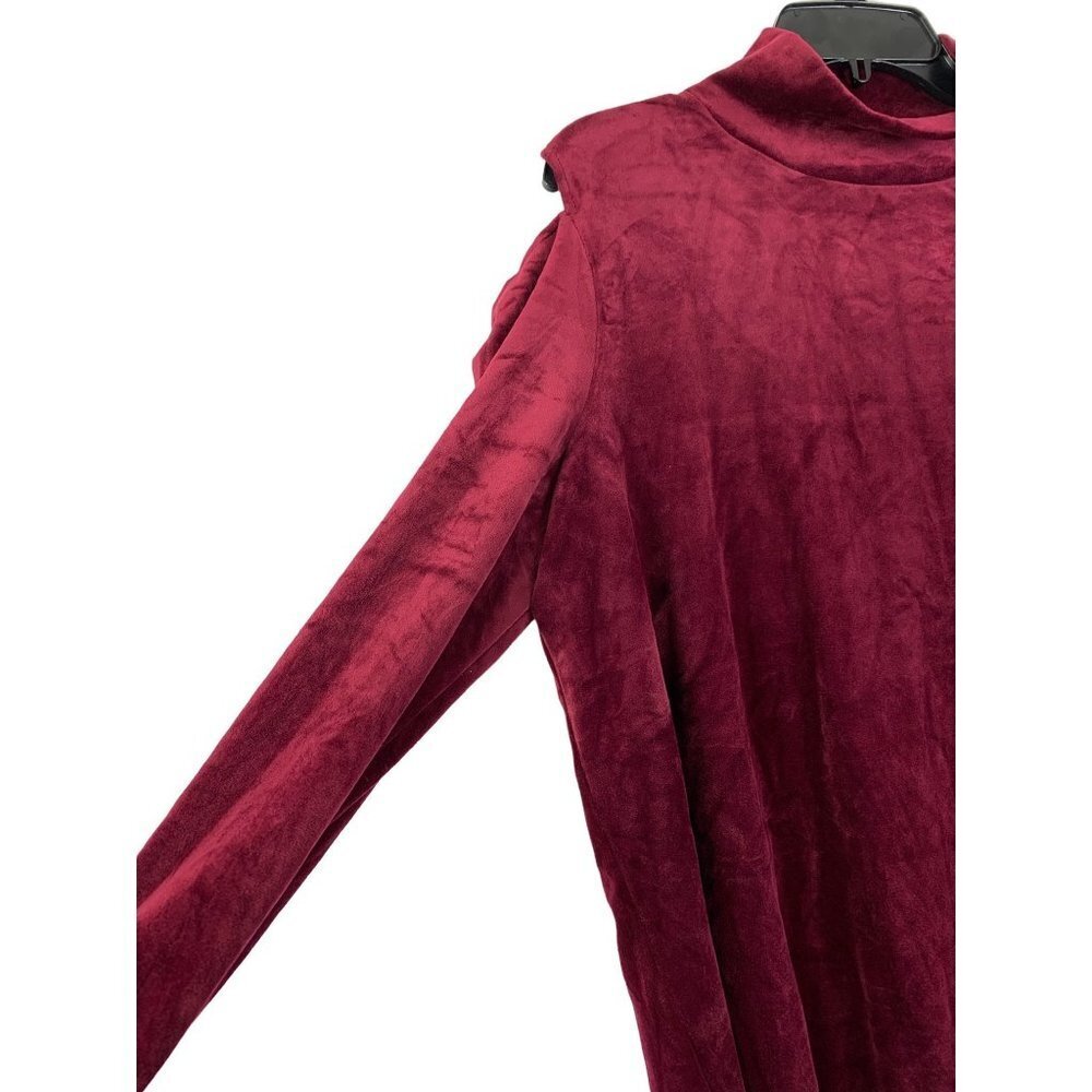 Westbound Women's Wine Cold Shoulder Top - Picture 3 of 7